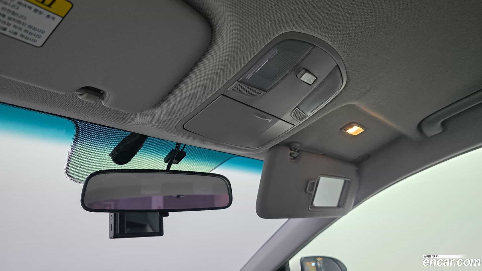 AVANTE Hyundai 2016.6-OPTION-020