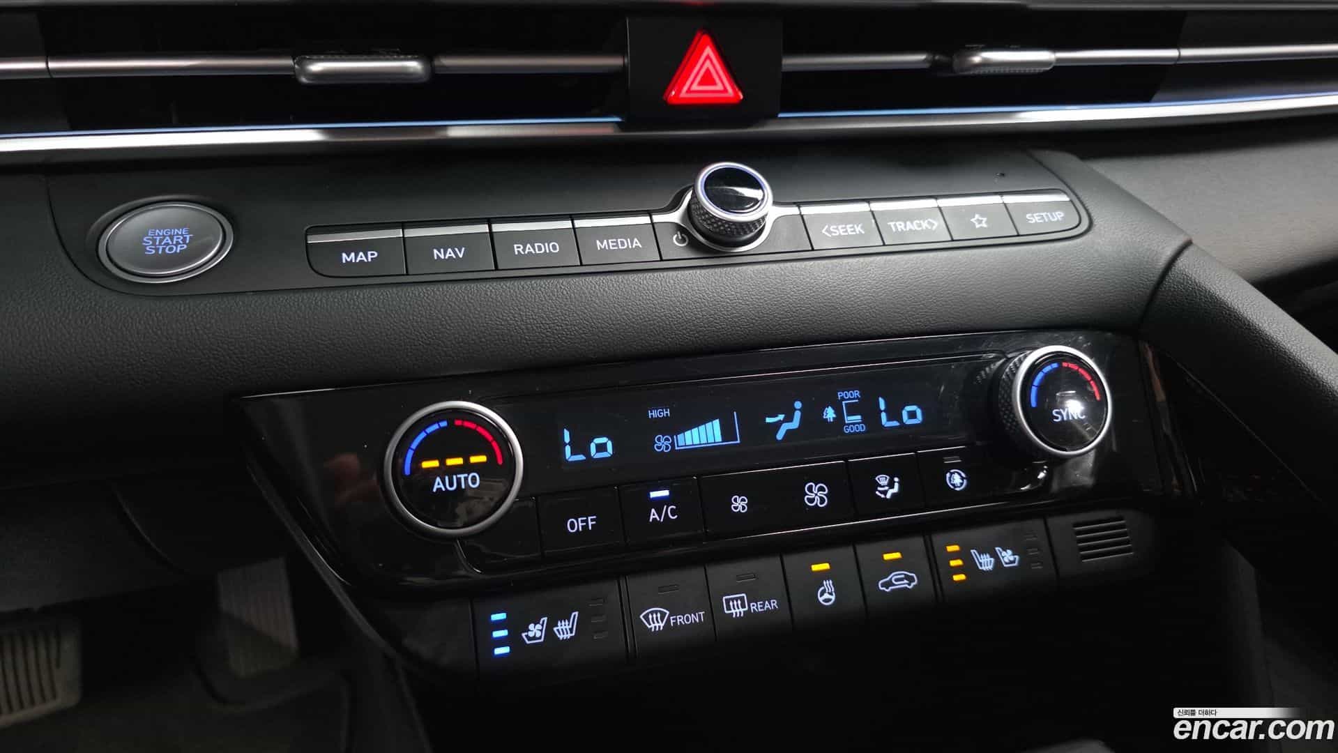 AVANTE Hyundai 2024.10-OPTION-021