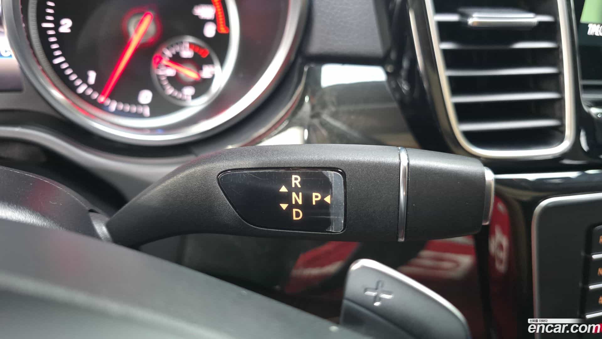 GLS-Class Mercedes-Benz 2018.2-INNER-009