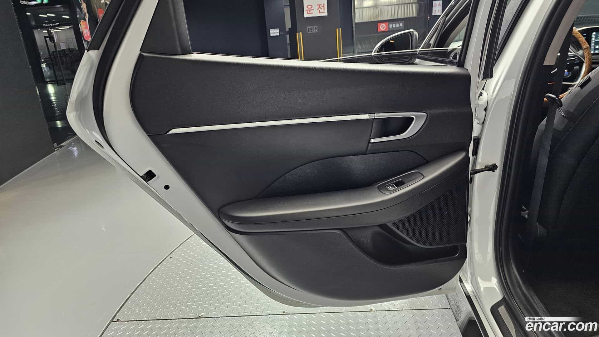 Sonata Hyundai 2020.1-INNER-035