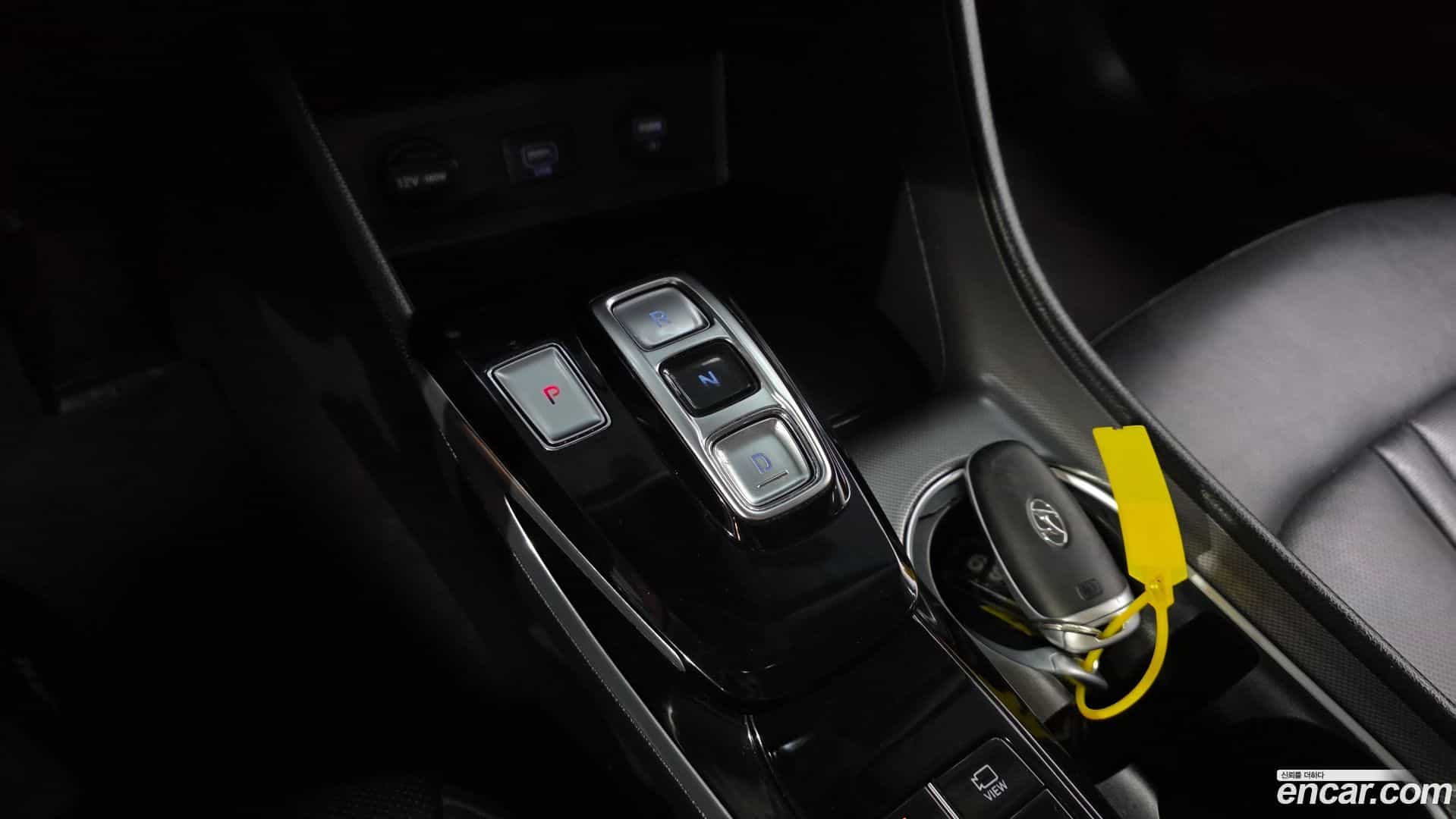 Sonata Hyundai 2023.1-INNER-009