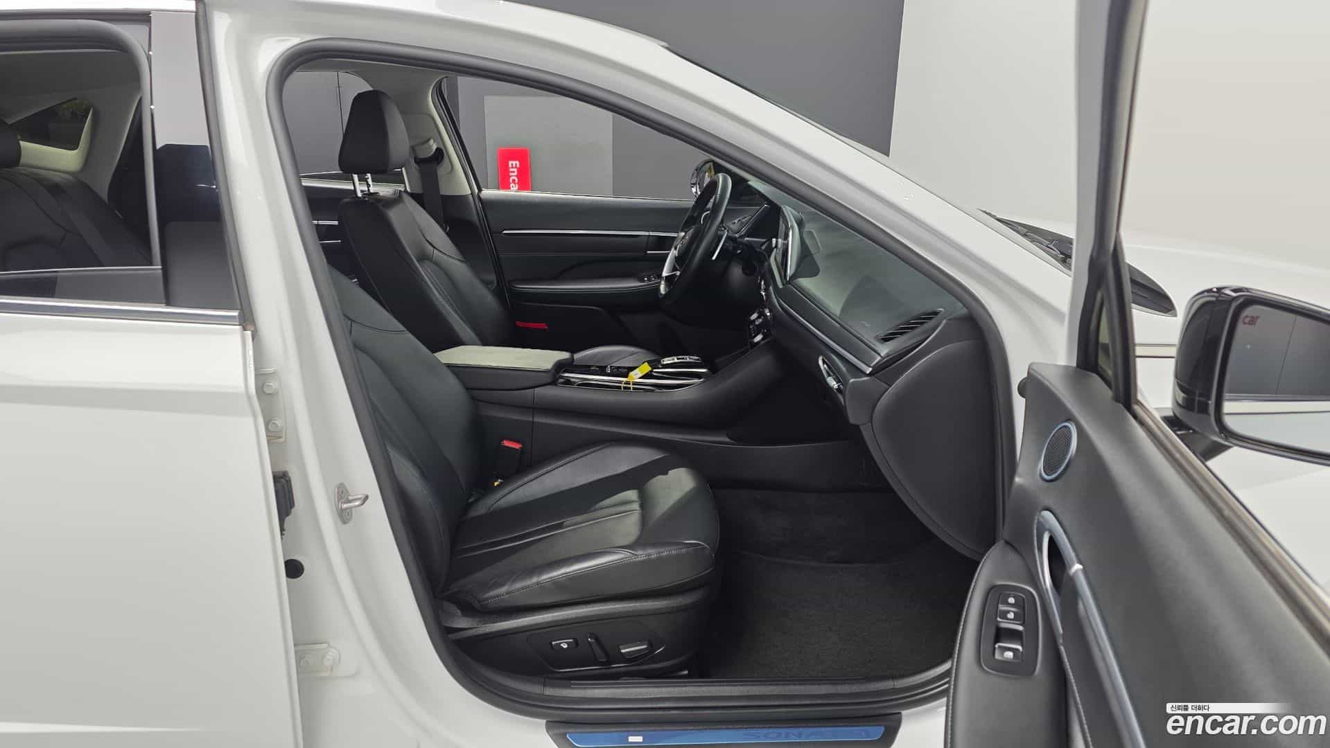 Sonata Hyundai 2023.1-OPTION-015
