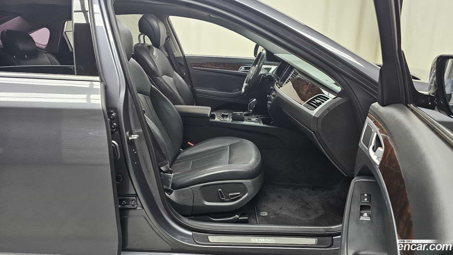 Genesis Hyundai 2014.0-OPTION-015