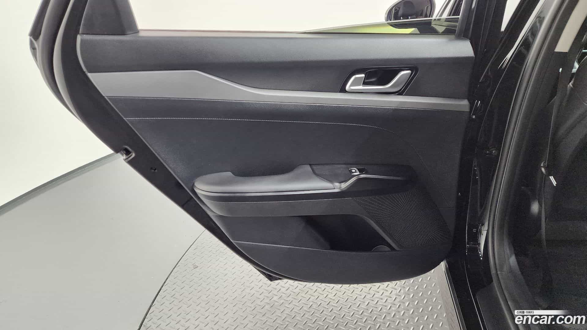 K5 Kia 2022.1-INNER-035