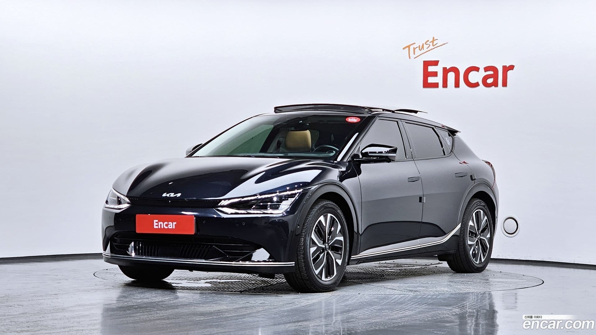 Main__Slider__Photo:EV6 Kia 2021.8-0