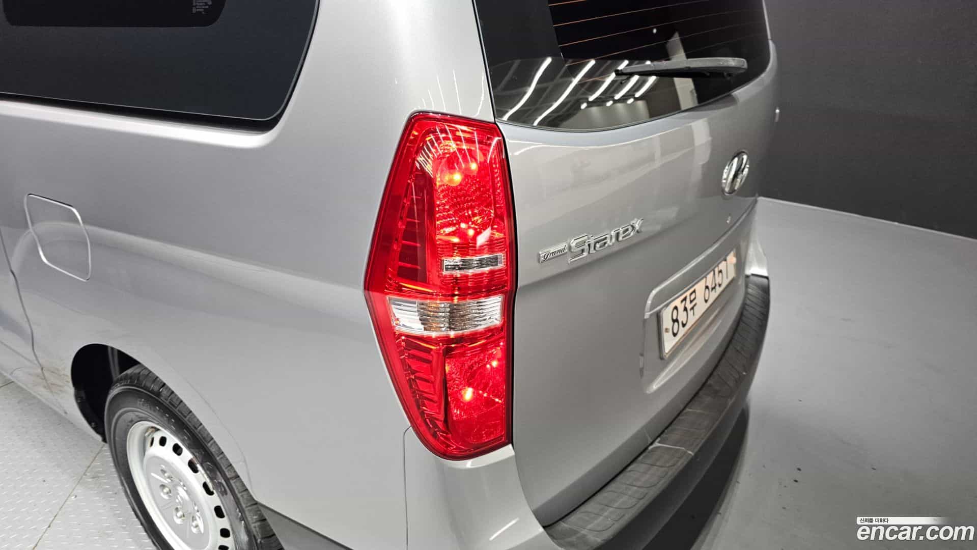 Starex Hyundai 2018.1-OUTER-033