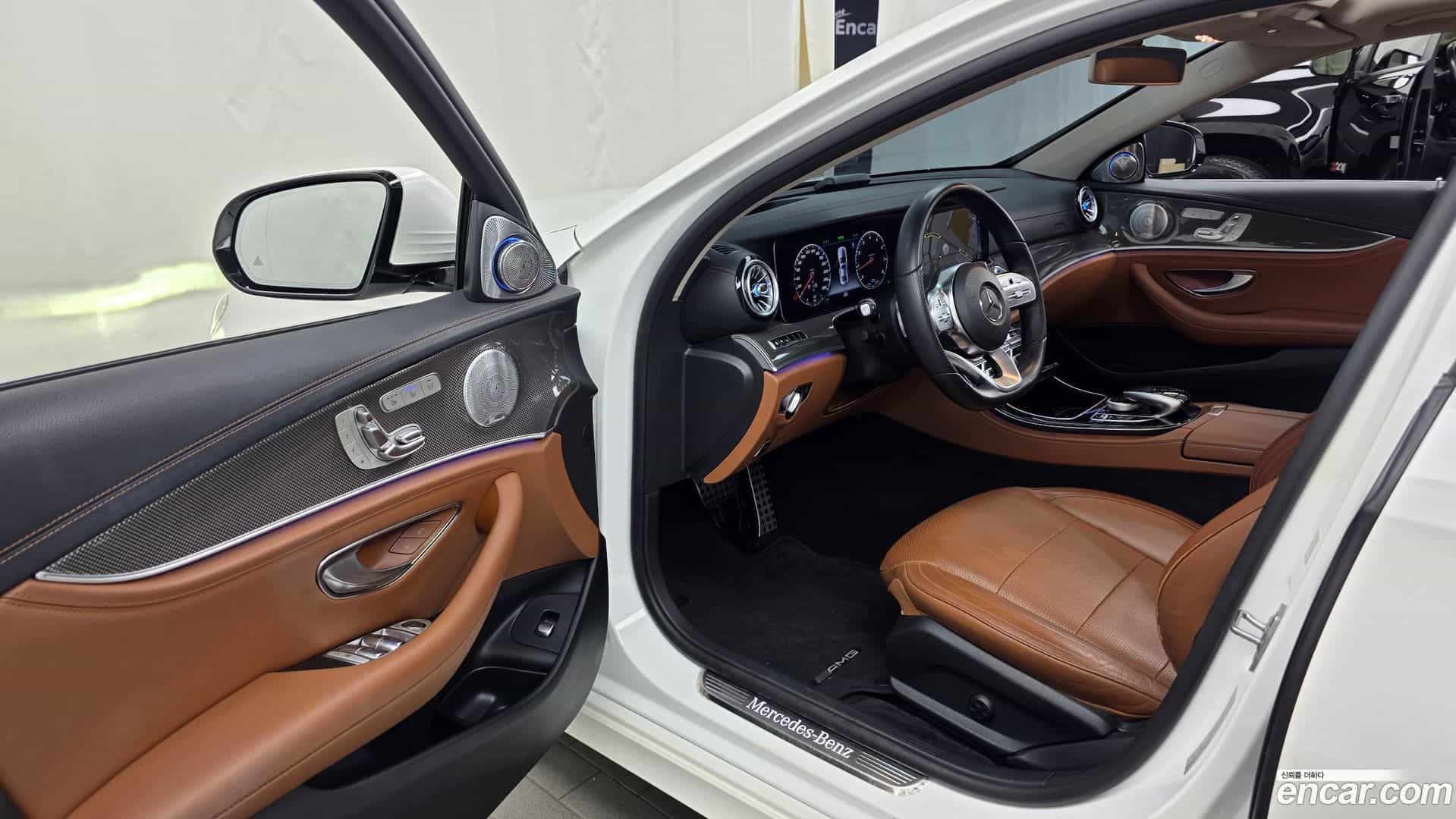 E-Class Mercedes-Benz 2019.7-INNER-010