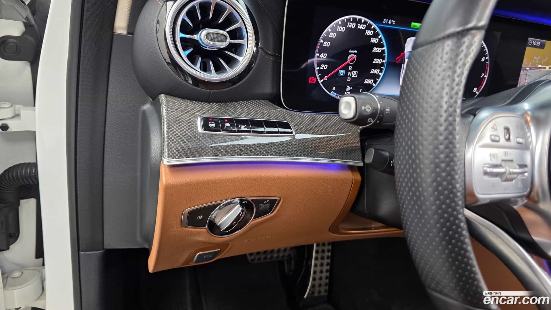E-Class Mercedes-Benz 2019.7-OPTION-020