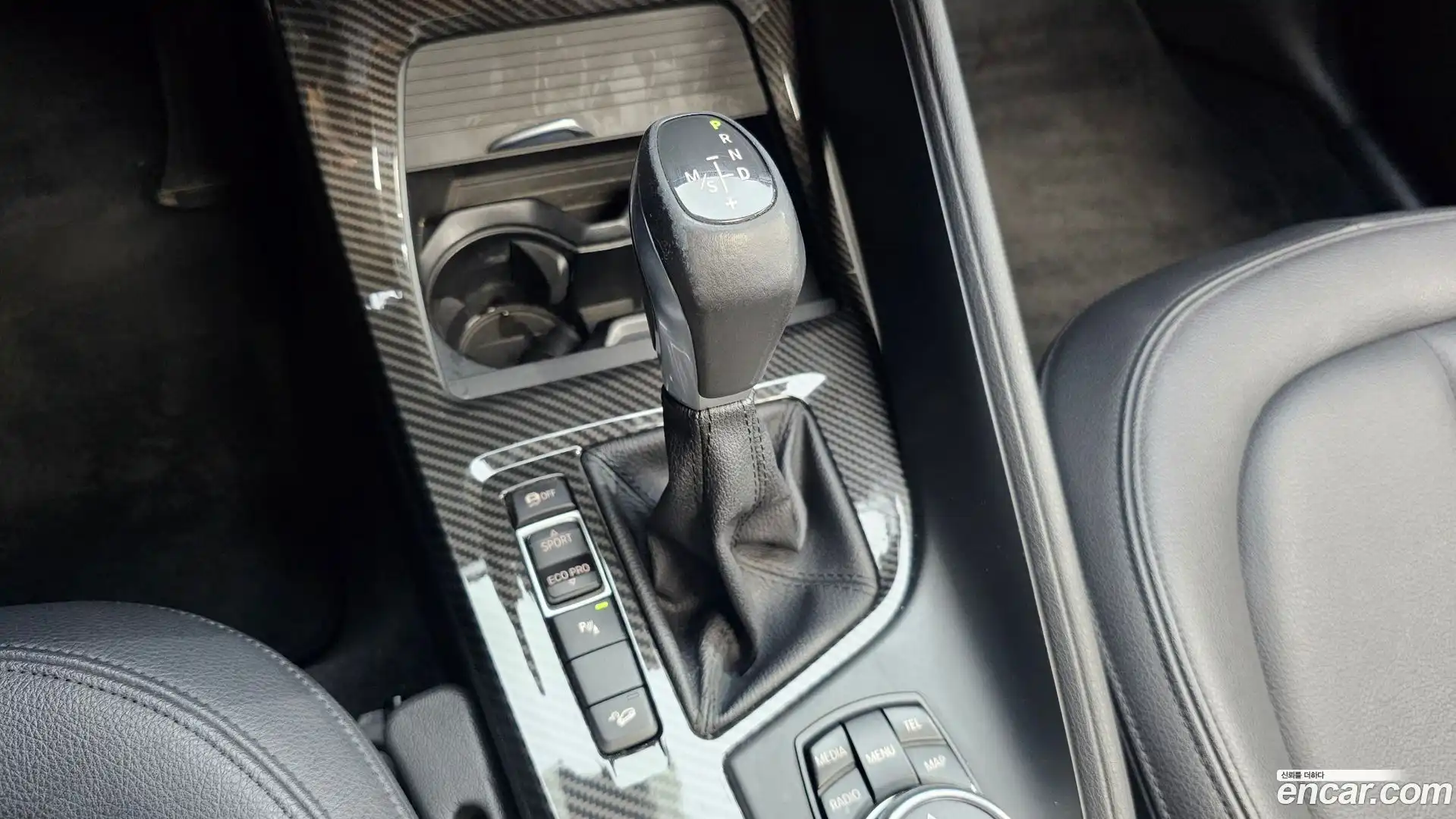X1 BMW 2016.3-INNER-009