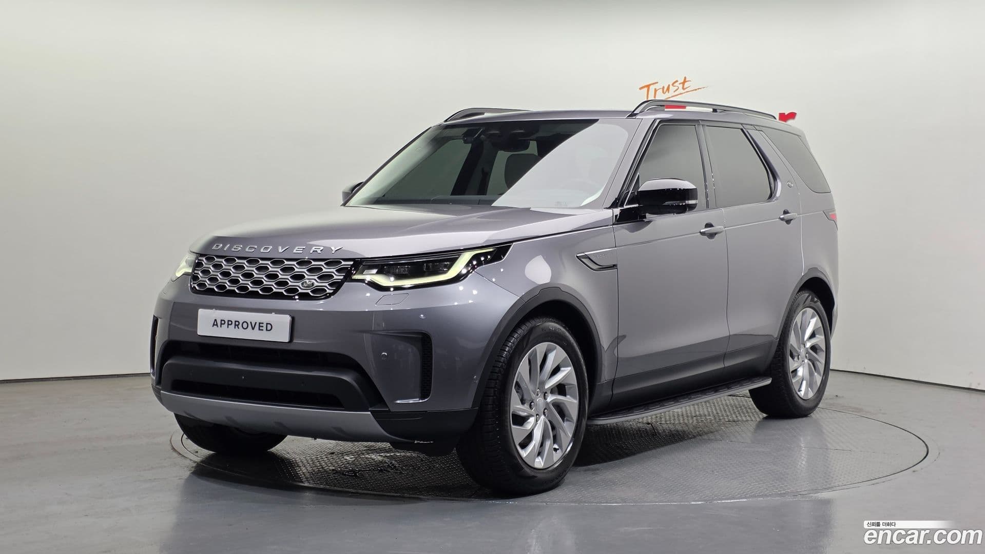 Main__Slider__Photo:Discovery Land Rover 2026.3-0