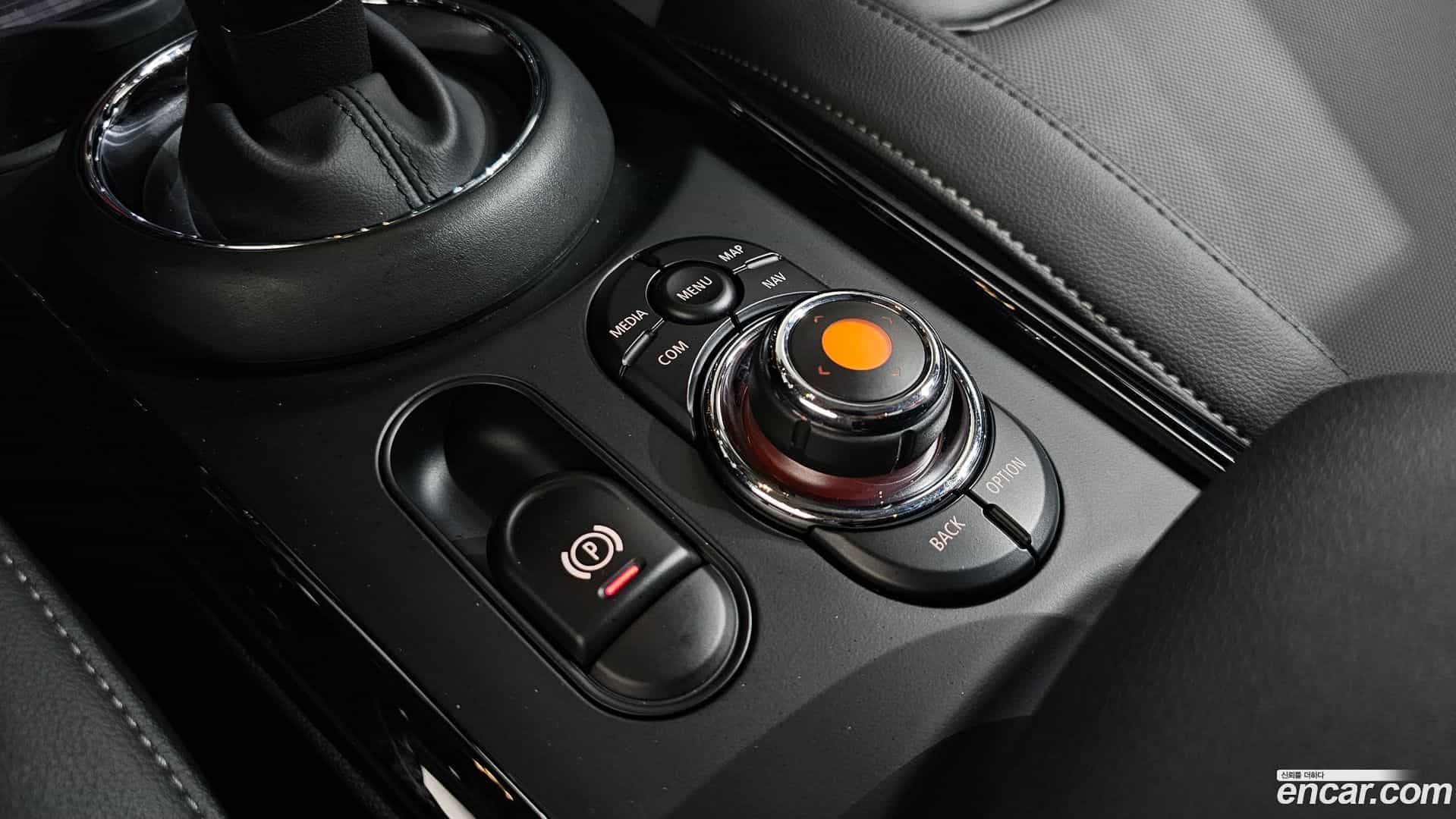 Clubman Mini 2021.0-OPTION-021