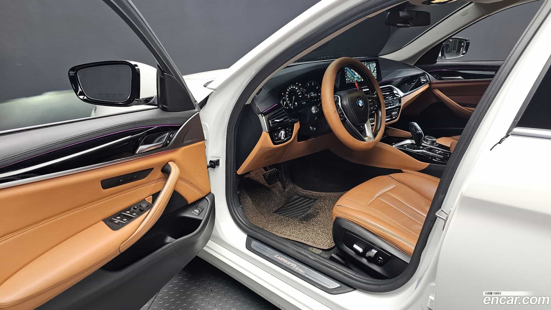 5-Series BMW 2018.3-INNER-010