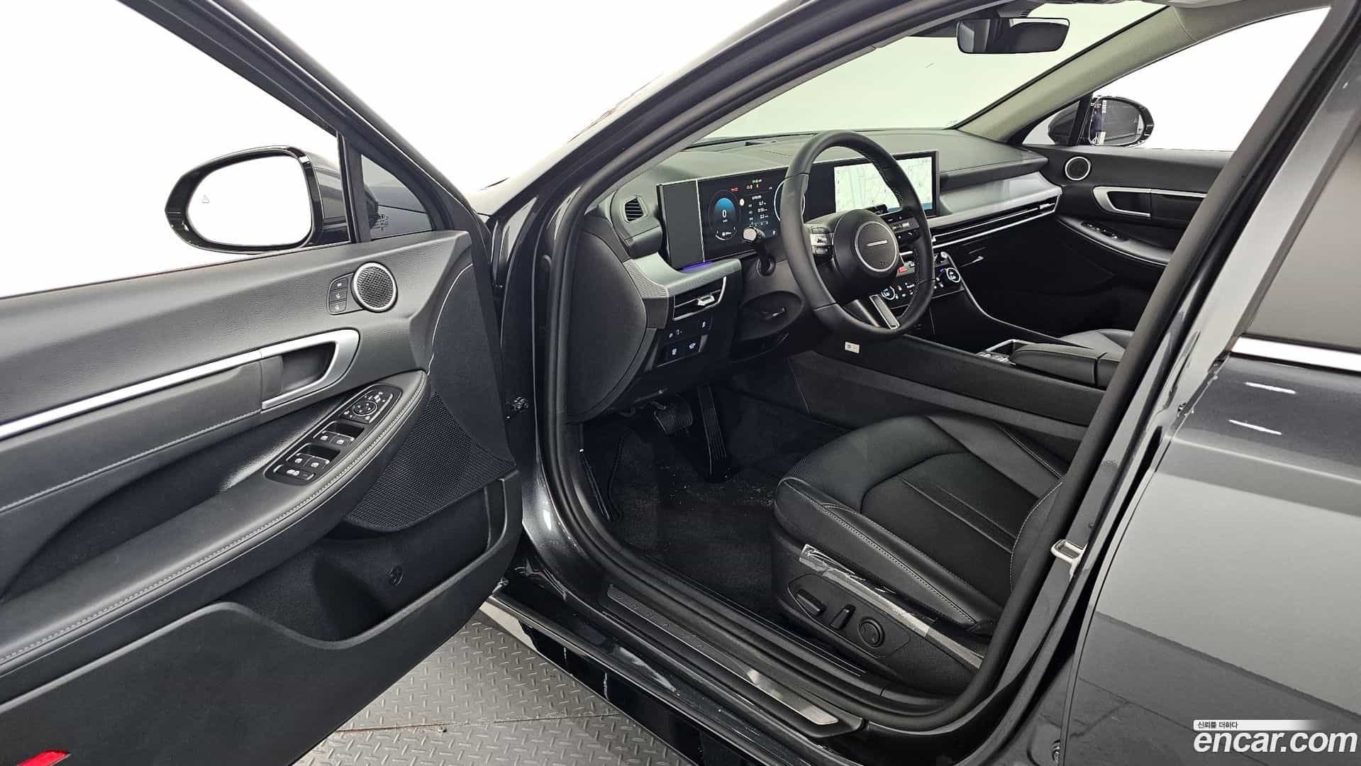 Sonata Hyundai 2025.10-INNER-010