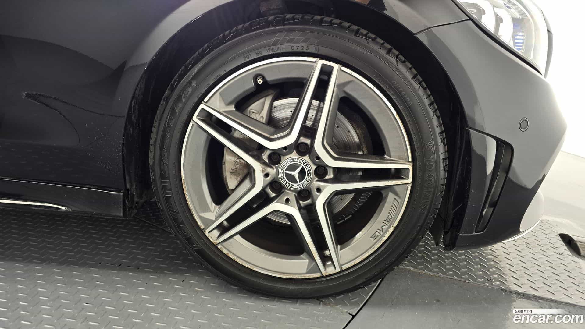 C-Class Mercedes-Benz 2020.7-OUTER-031