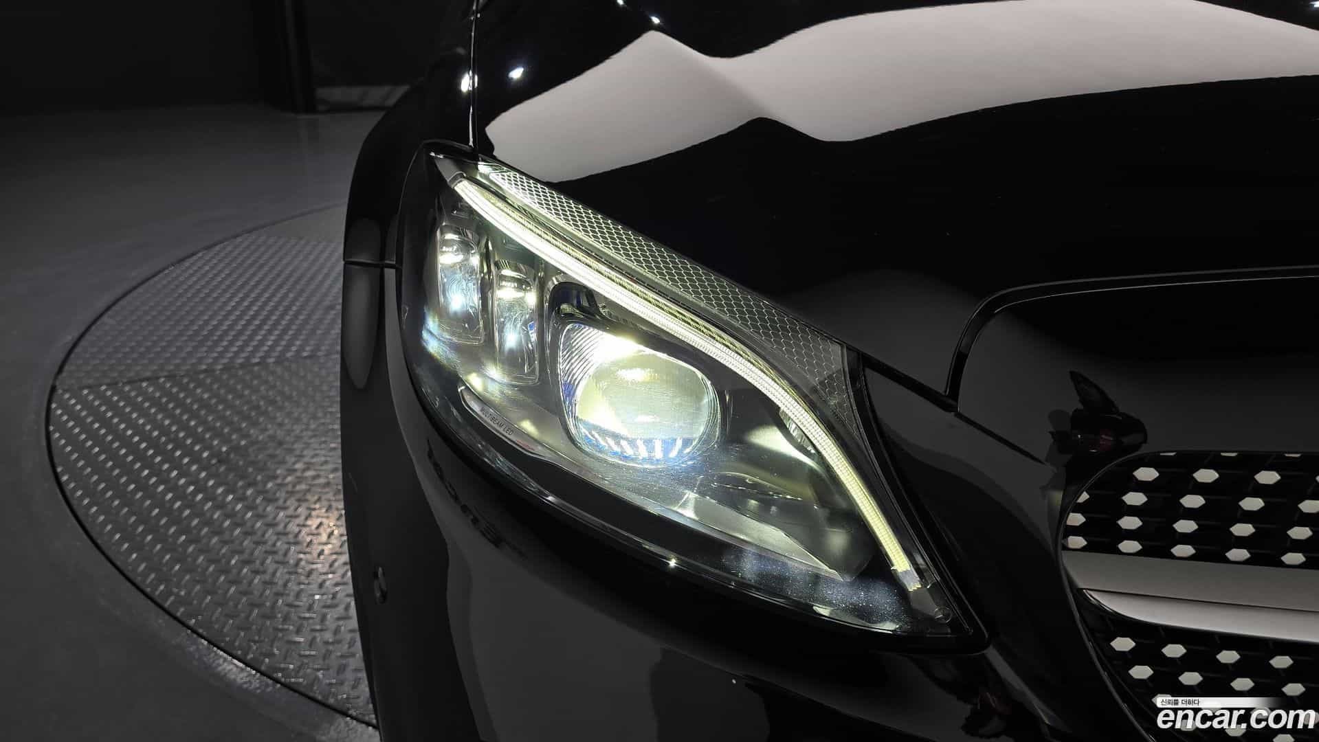 C-Class Mercedes-Benz 2020.7-OUTER-032