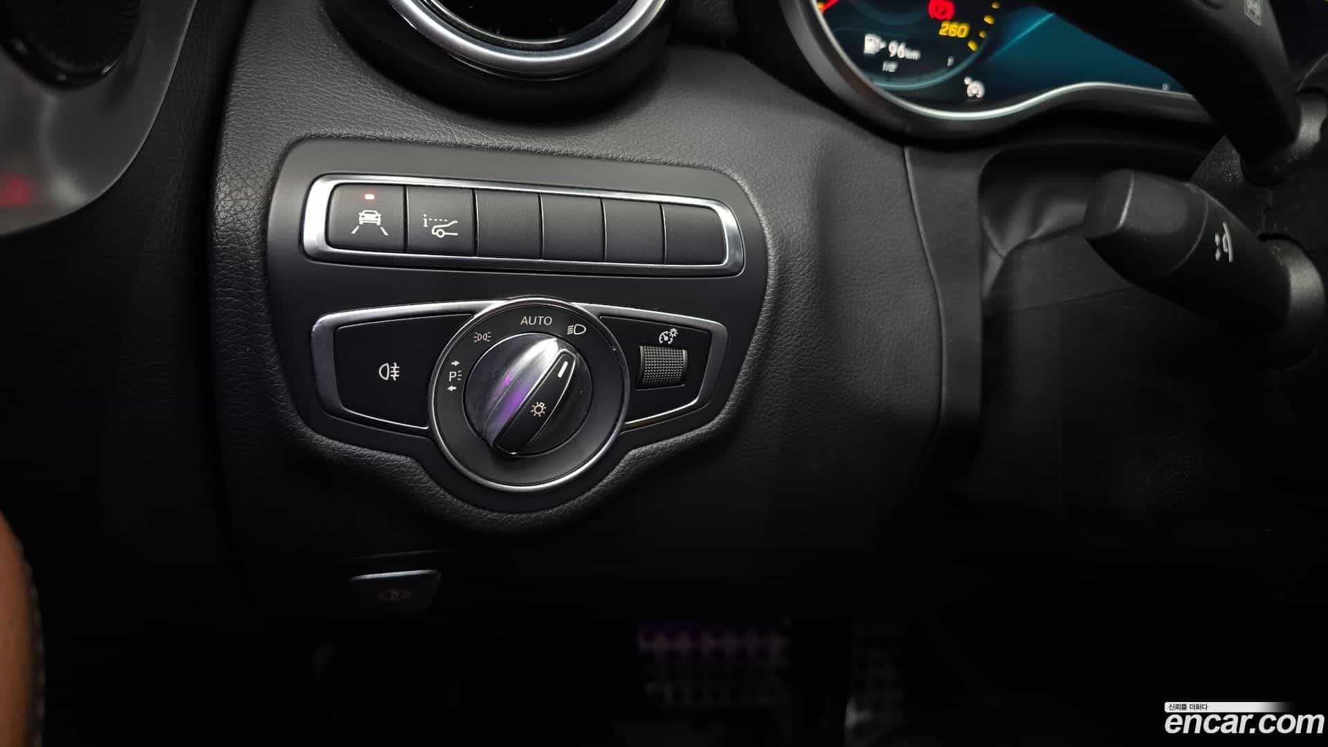 C-Class Mercedes-Benz 2020.7-OPTION-040