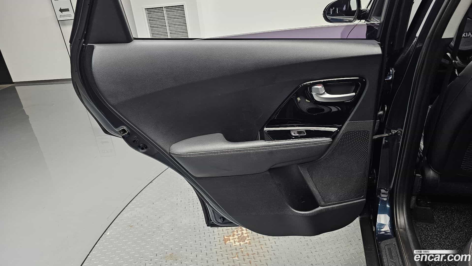 Niro Kia 2019.1-INNER-035