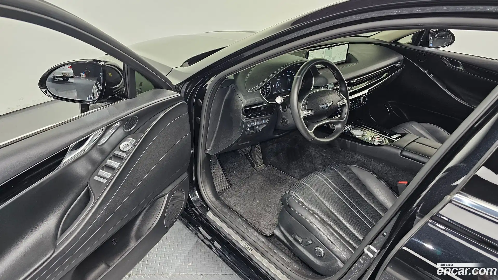 G80 Genesis 2022.3-INNER-010