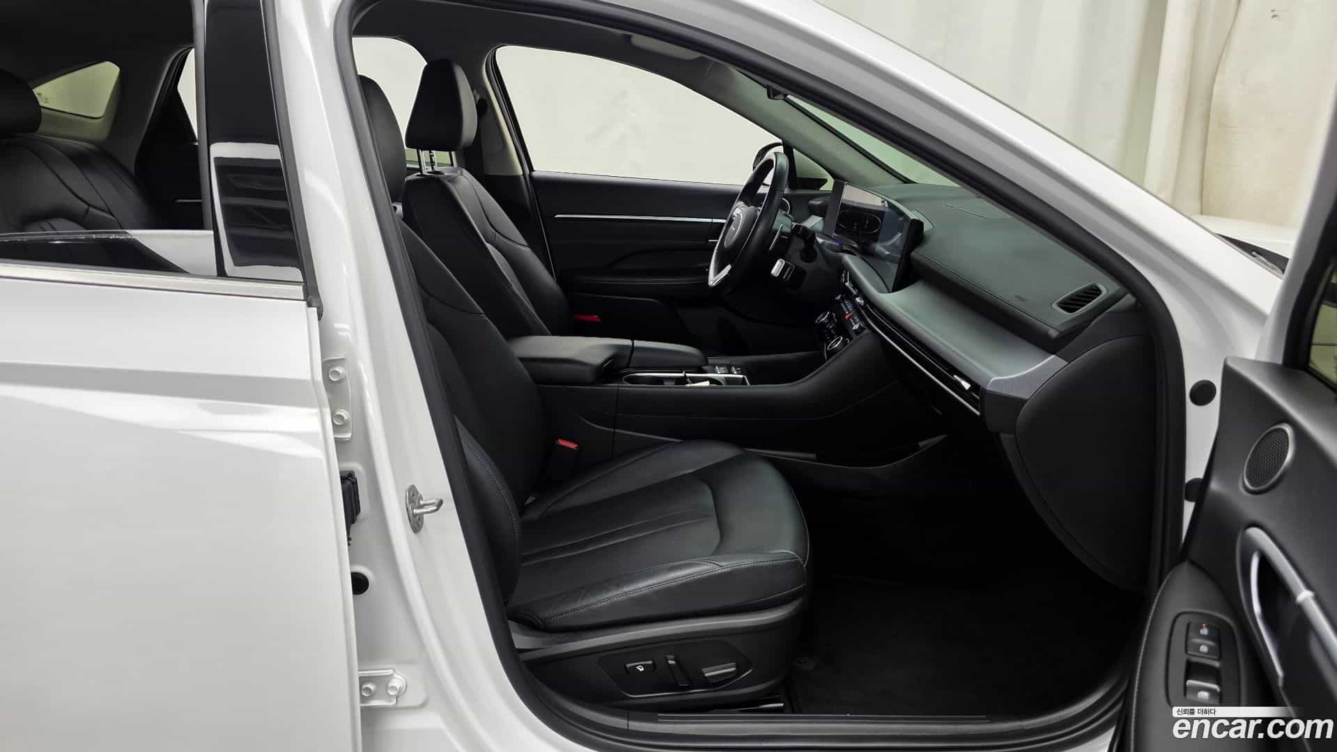 Sonata Hyundai 2023.8-OPTION-015