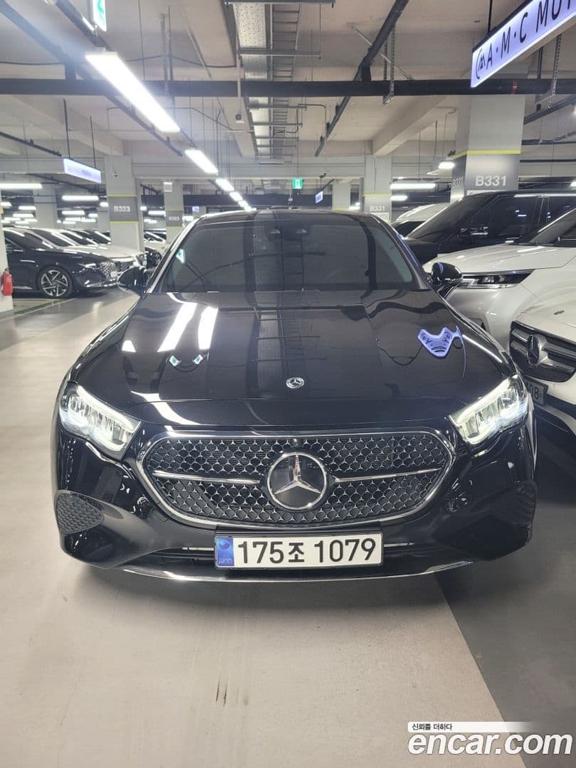 Main__Slider__Photo:E-Class Mercedes-Benz 2024.4-0