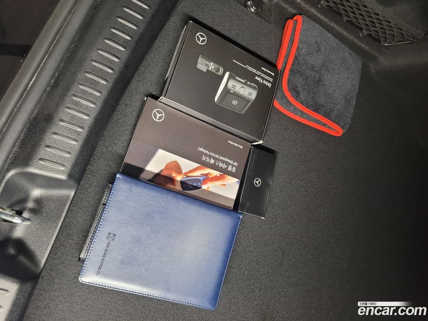 E-Class Mercedes-Benz 2024.4-OPTION-018