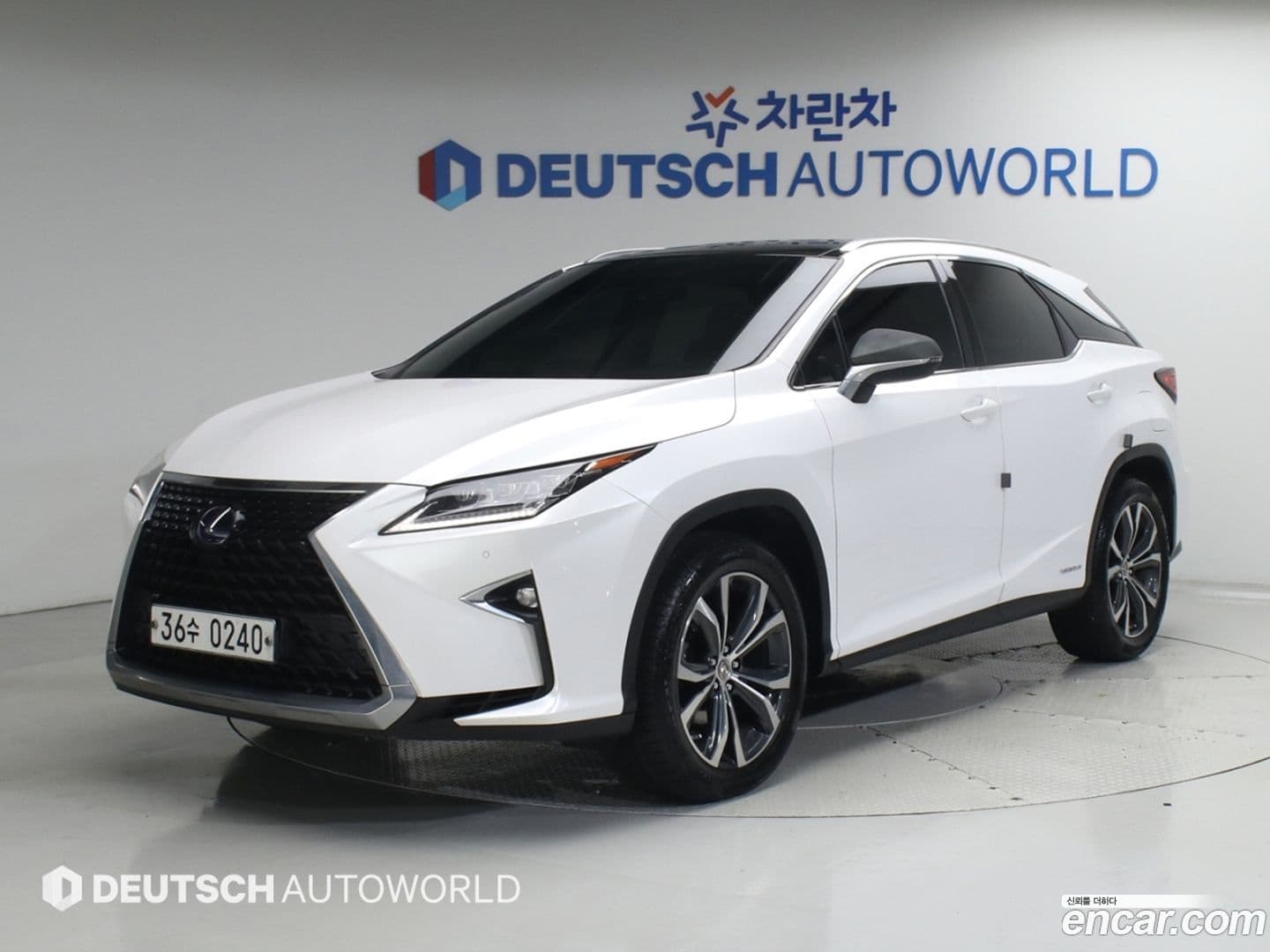 Main__Slider__Photo:RX Lexus 2016.9-0