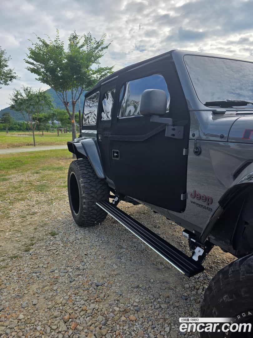 Wrangler Jeep 2021.4-OPTION-019
