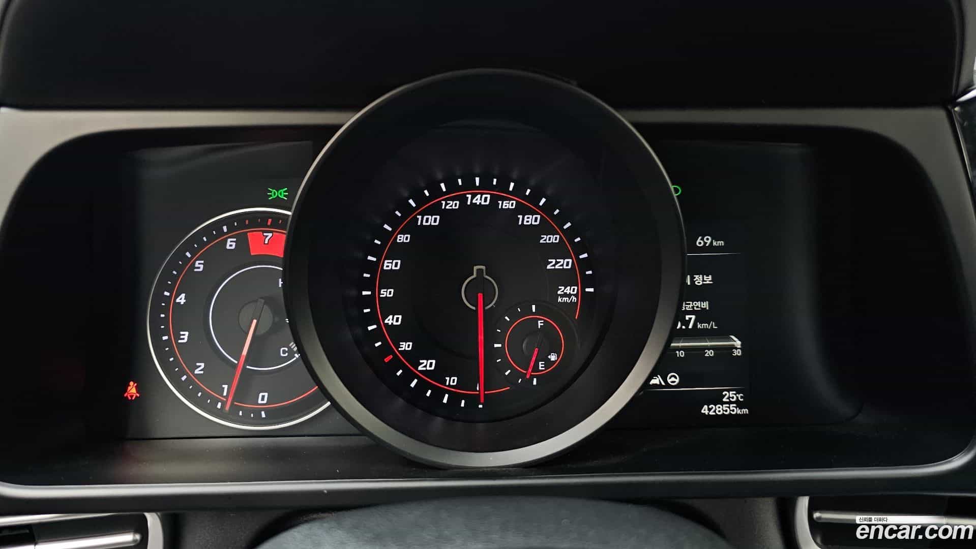 AVANTE Hyundai 2022.1-INNER-008