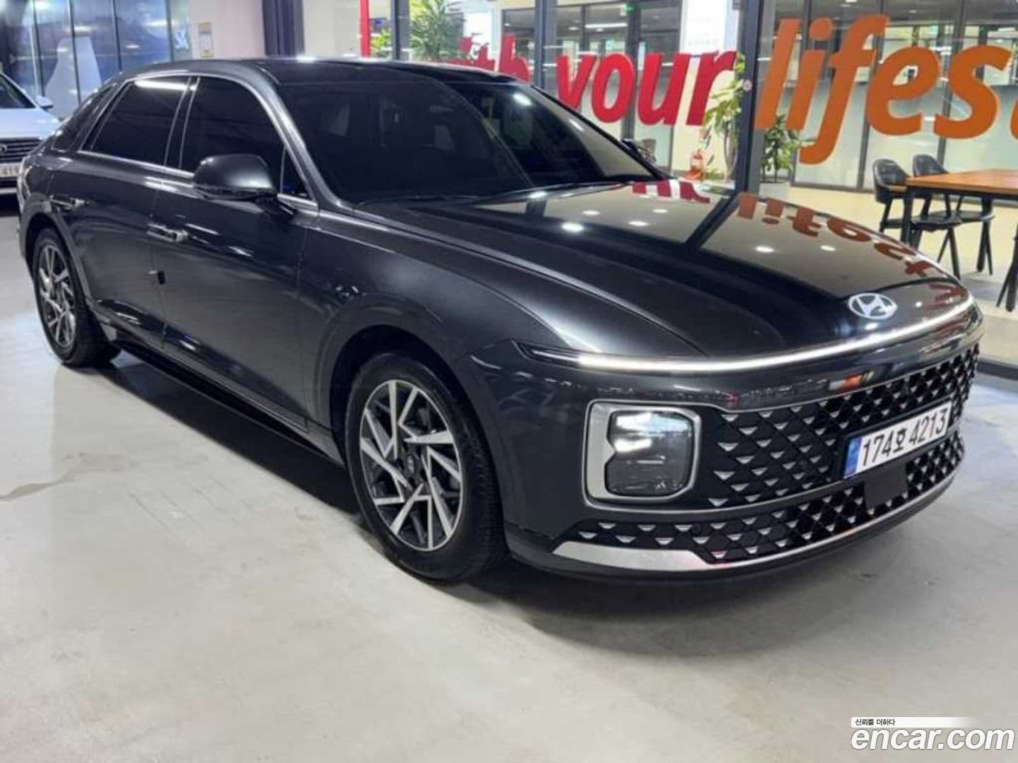 Main__Slider__Photo:Grandeur Hyundai 2023.6-0