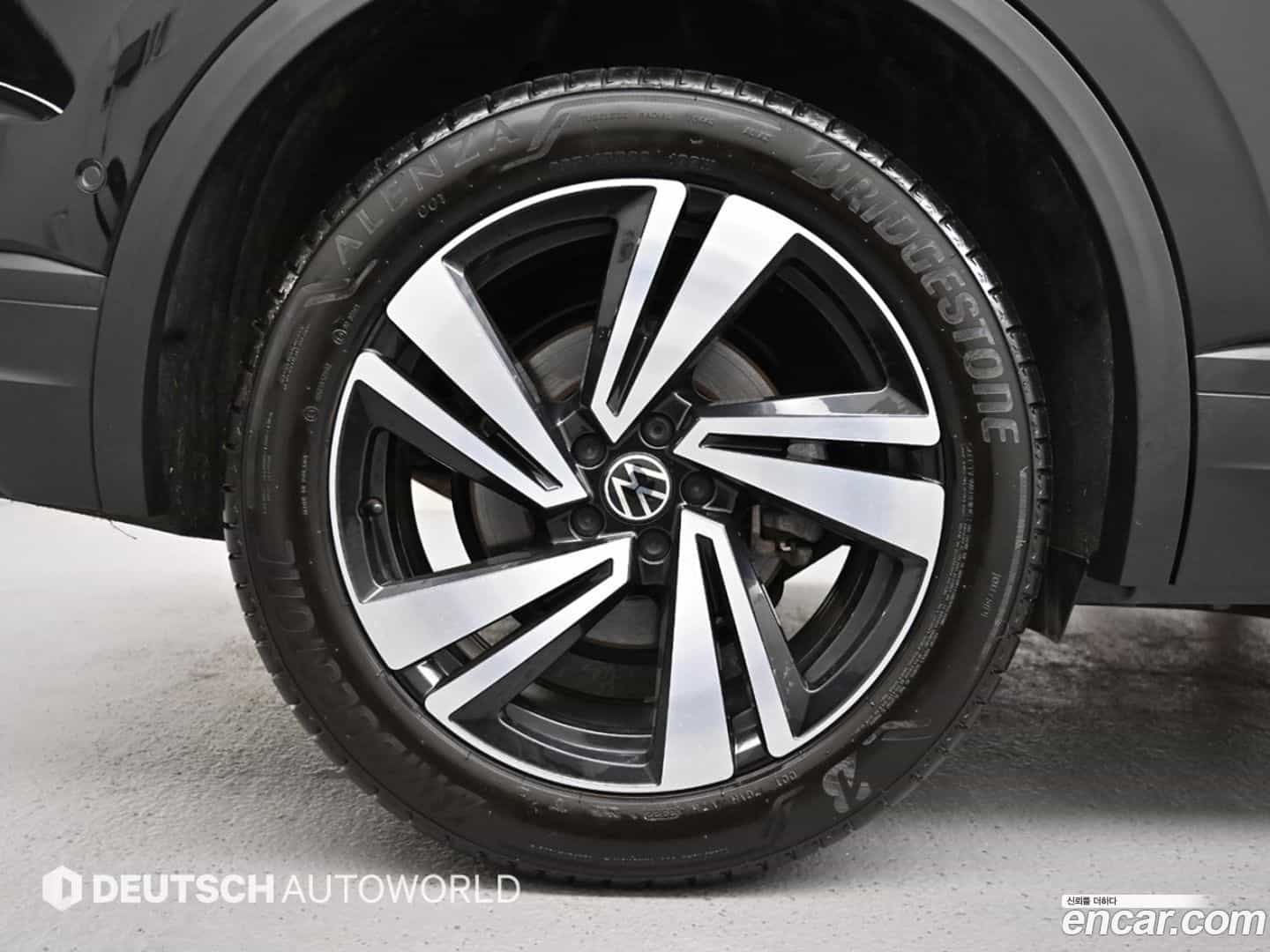Touareg Volkswagen 2023.7-OUTER-005