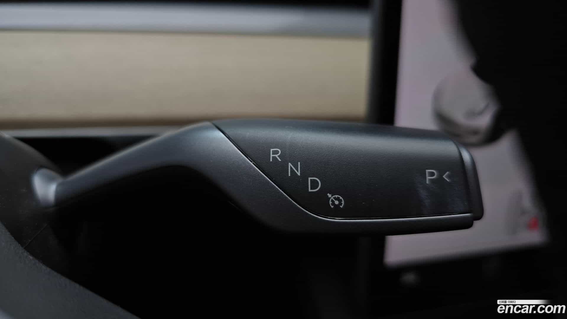 Model 3 Tesla 2021.8-INNER-009