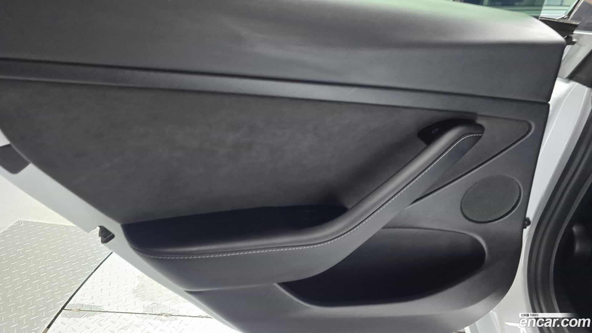 Model 3 Tesla 2021.8-INNER-035