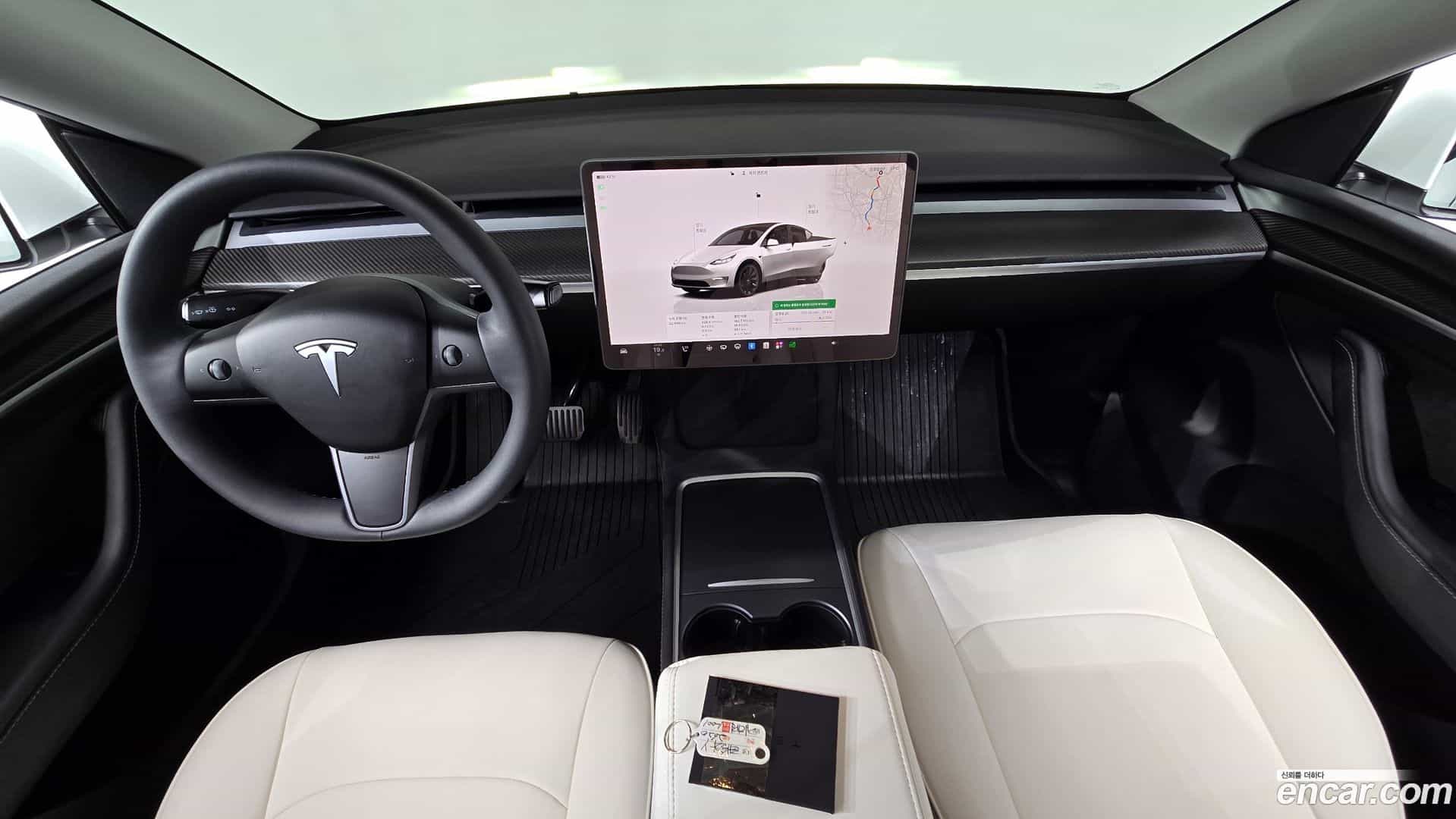 Model Y Tesla 2023.10-INNER-007