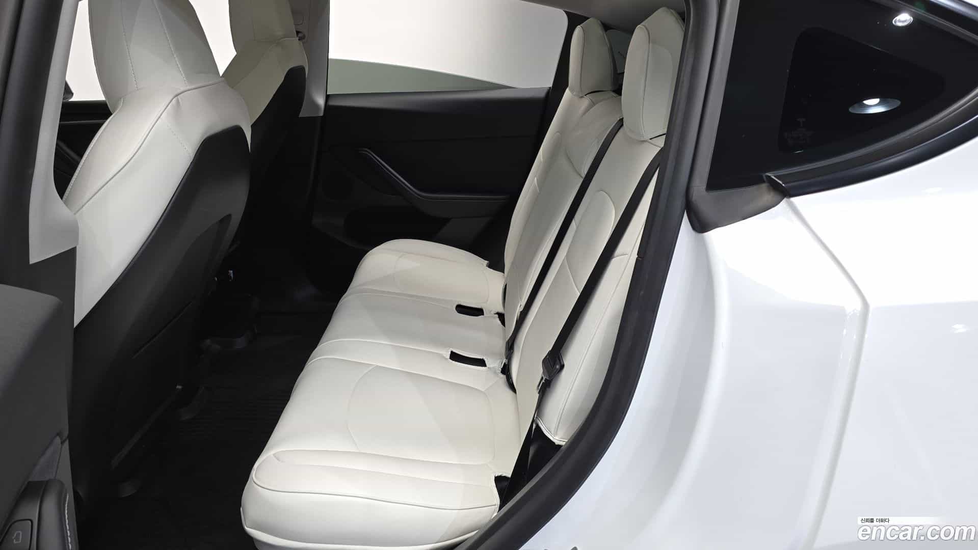 Model Y Tesla 2023.10-OPTION-015