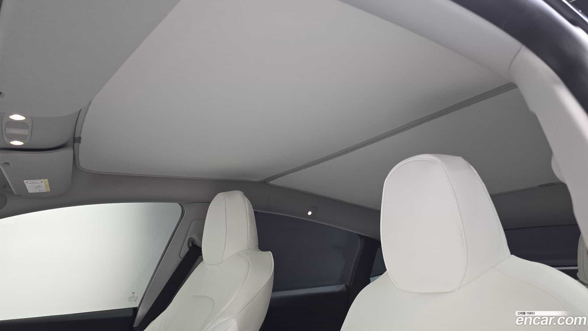Model Y Tesla 2023.10-OPTION-018