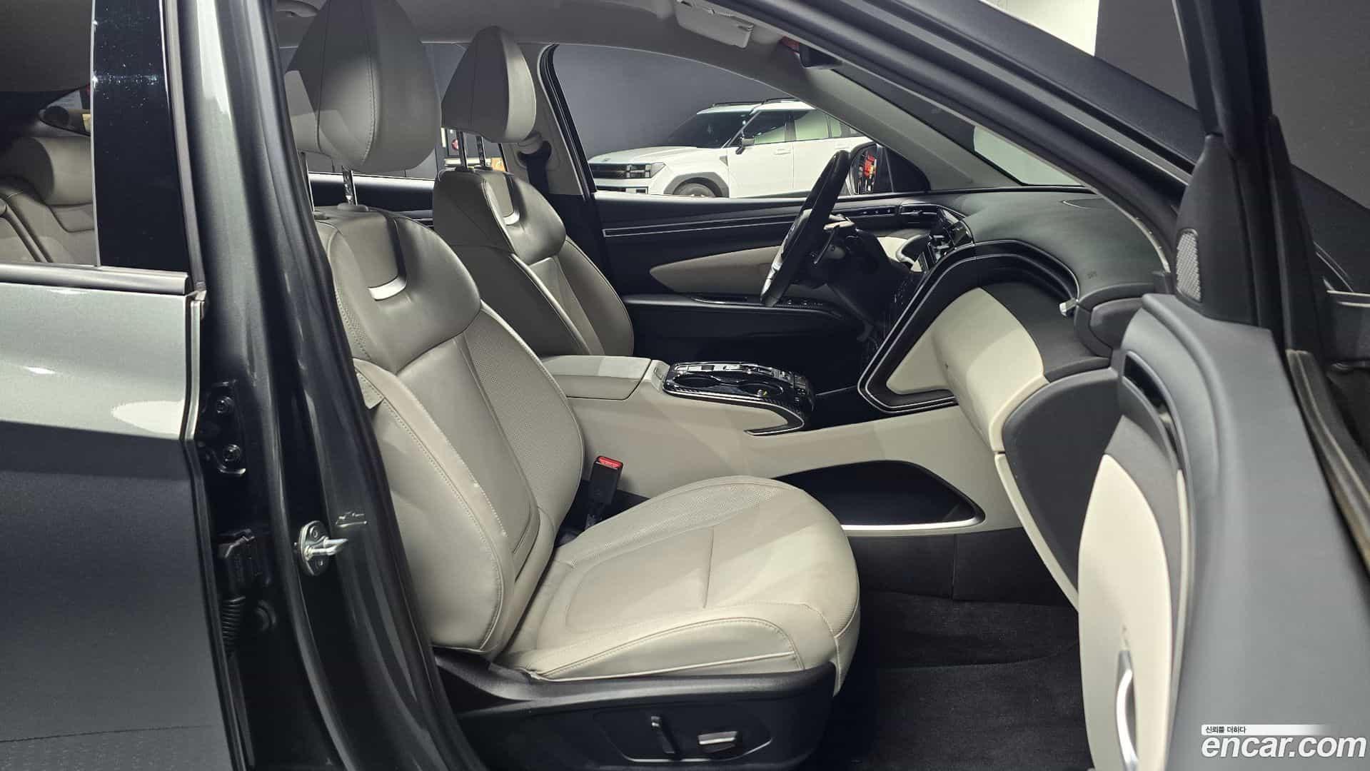 Tucson Hyundai 2022.1-INNER-010