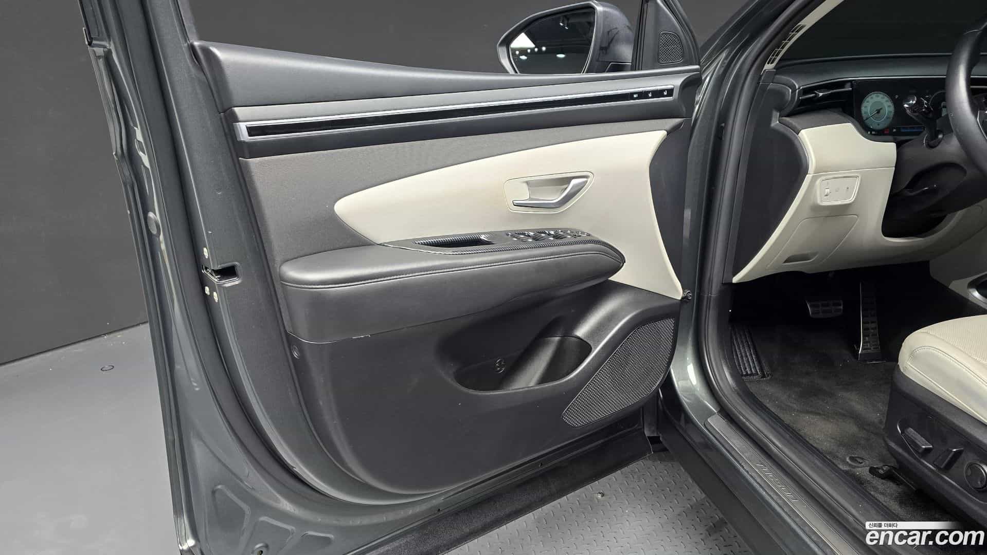 Tucson Hyundai 2022.1-INNER-034