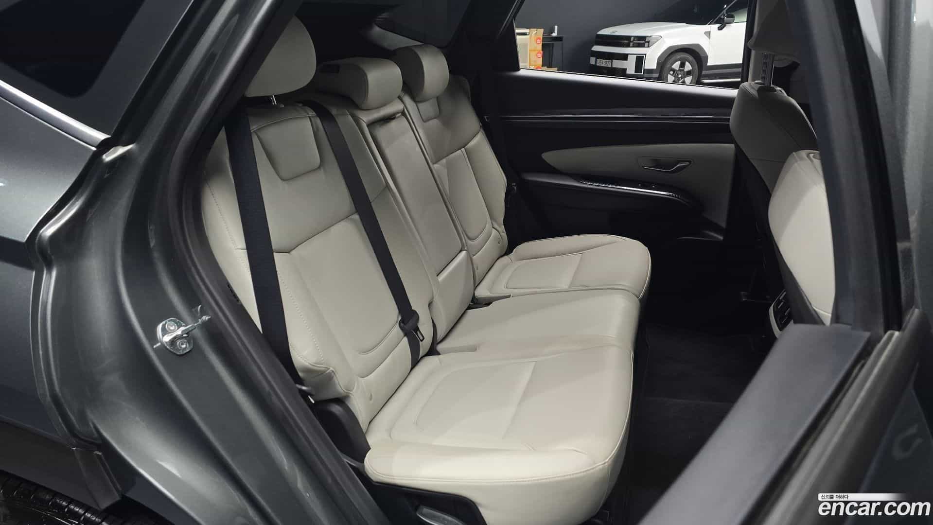Tucson Hyundai 2022.1-INNER-036