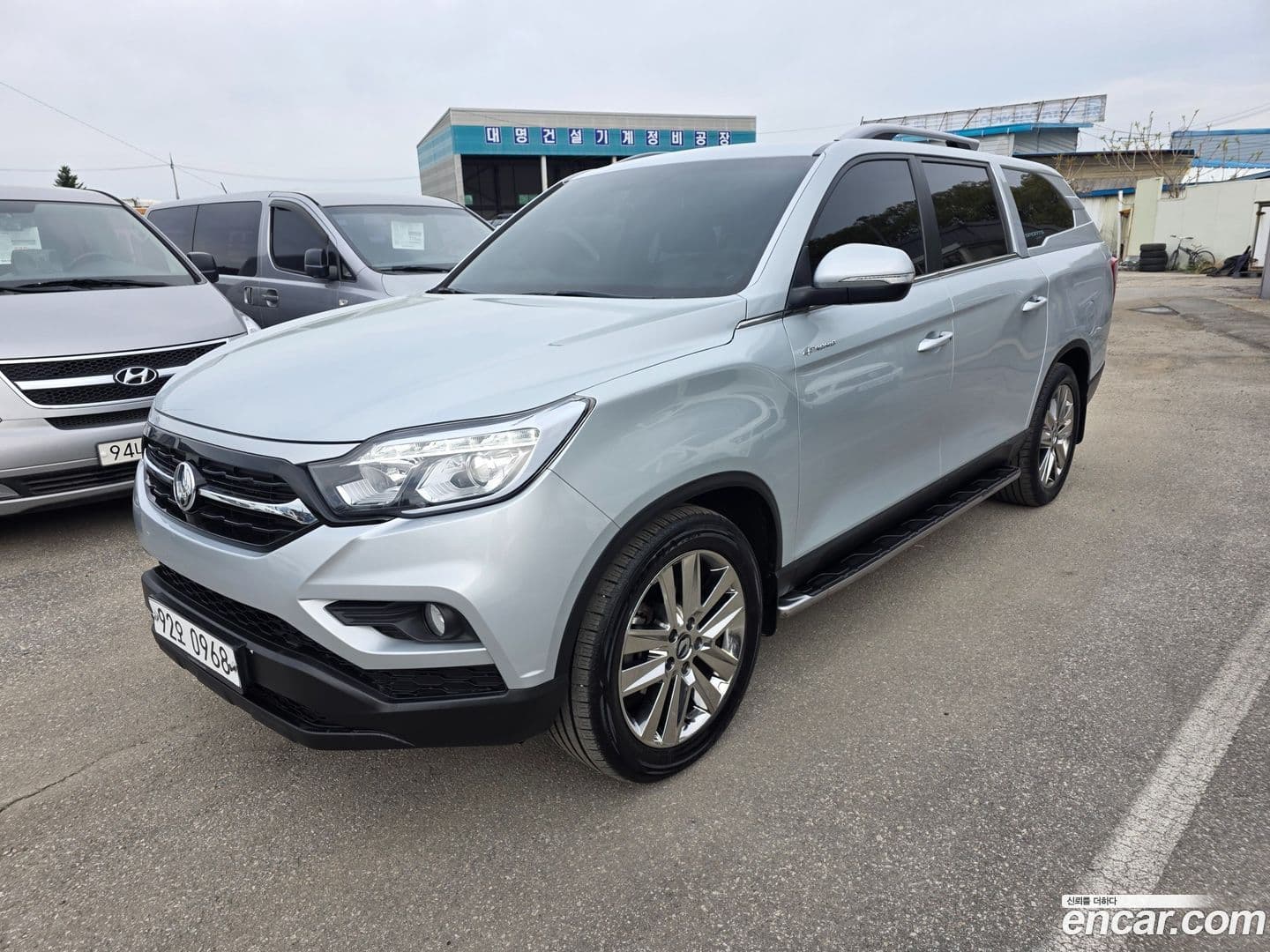 Main__Slider__Photo:Rexton KG Mobility 2019.0-0