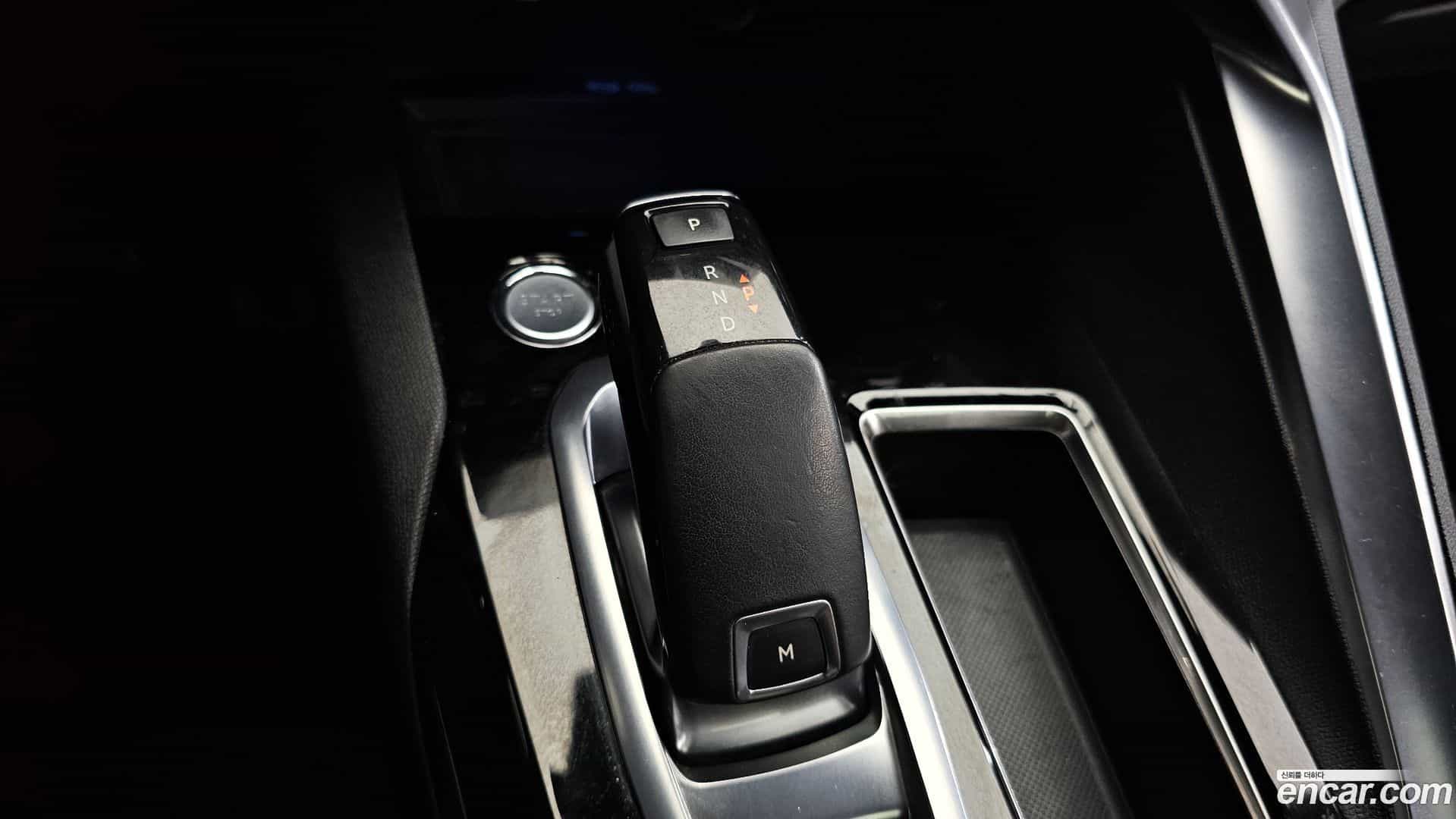 5008 Peugeot 2018.6-INNER-009