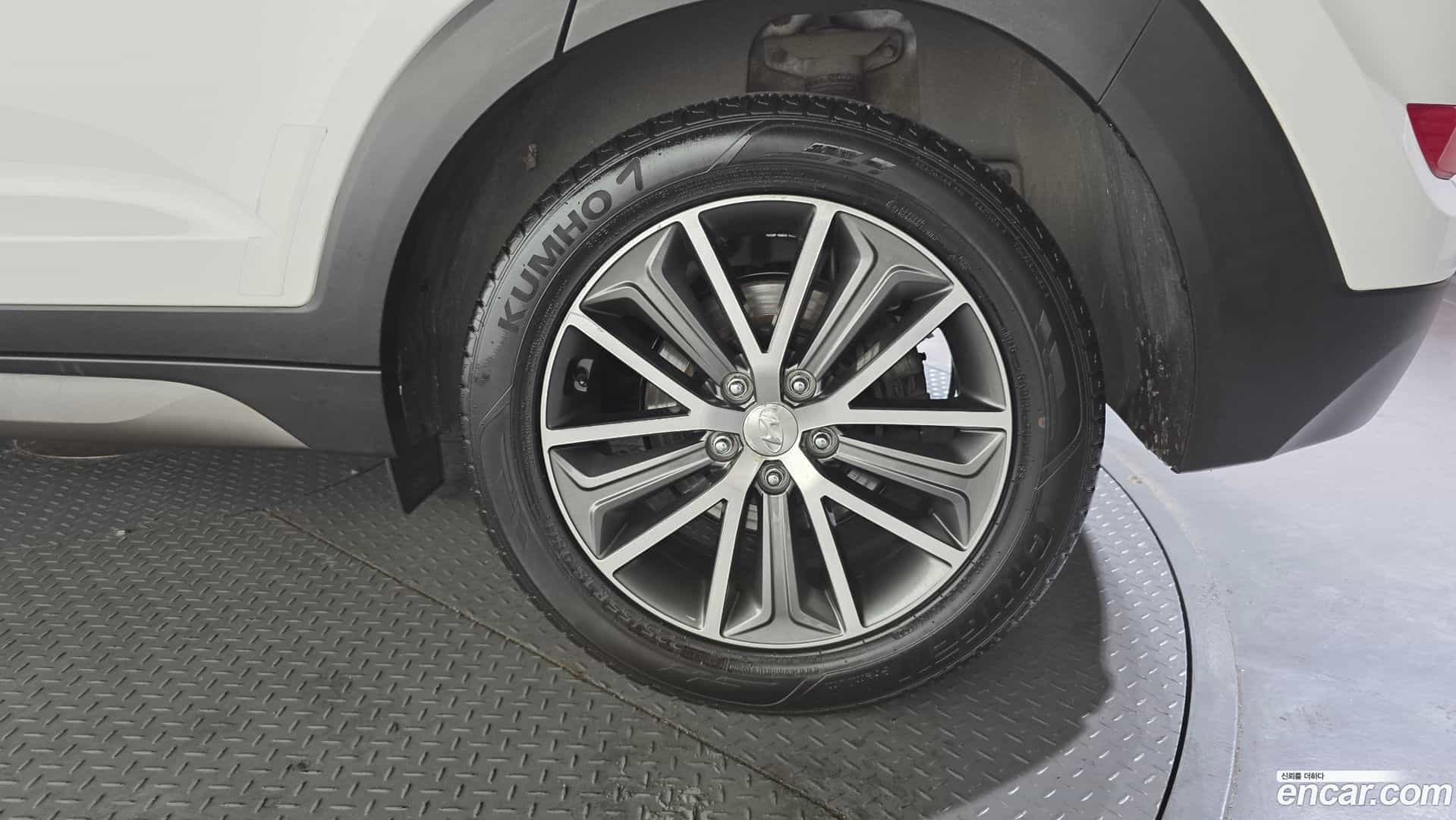 Tucson Hyundai 2015.10-OUTER-031