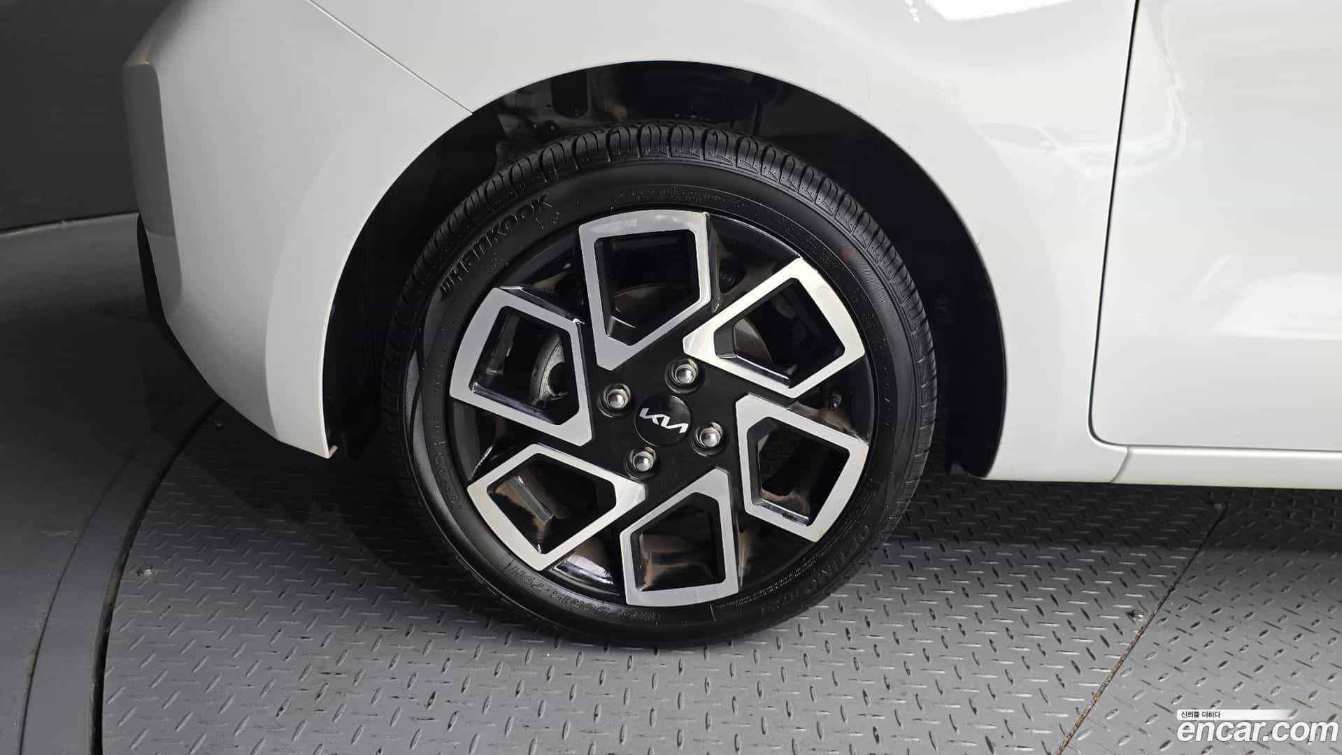 RAY Kia 2025.6-OUTER-005