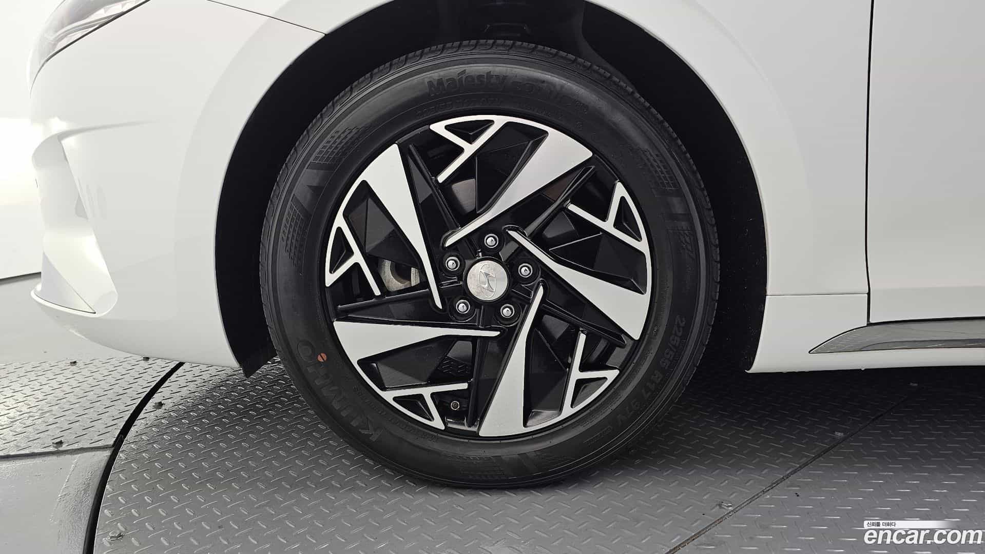 Grandeur Hyundai 2021.6-OUTER-005