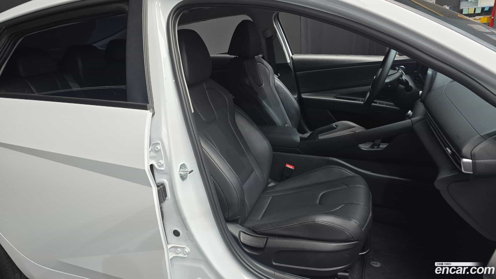 AVANTE Hyundai 2023.2-OPTION-015
