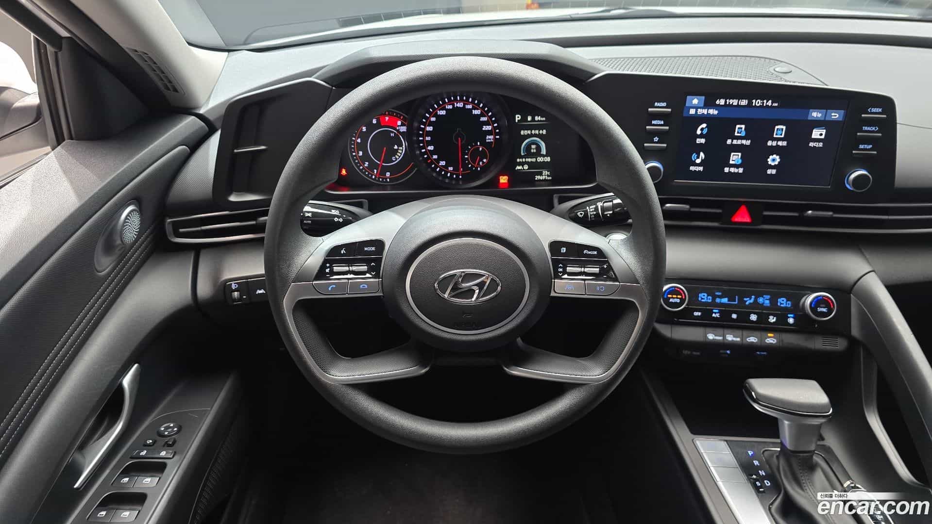 AVANTE Hyundai 2023.2-OPTION-016