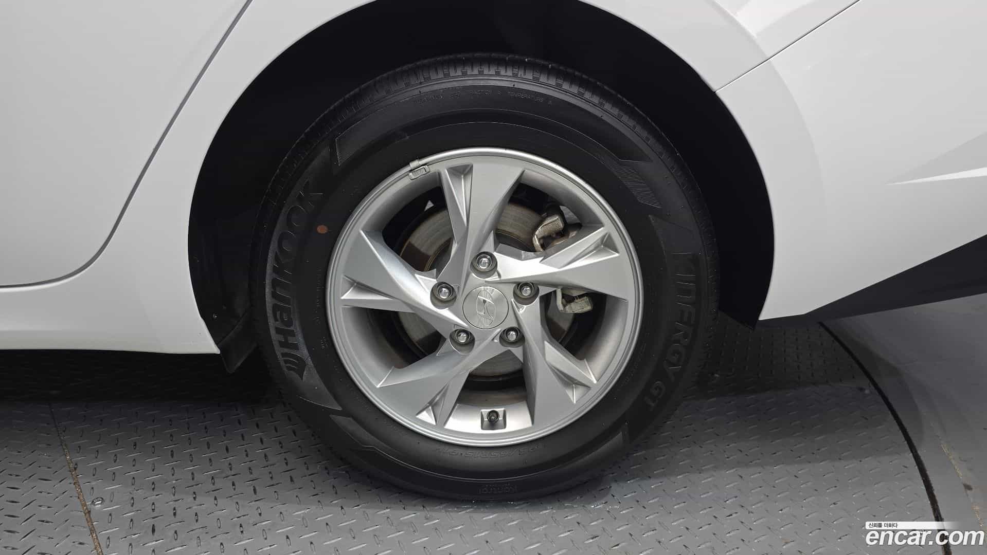 AVANTE Hyundai 2023.2-OUTER-031