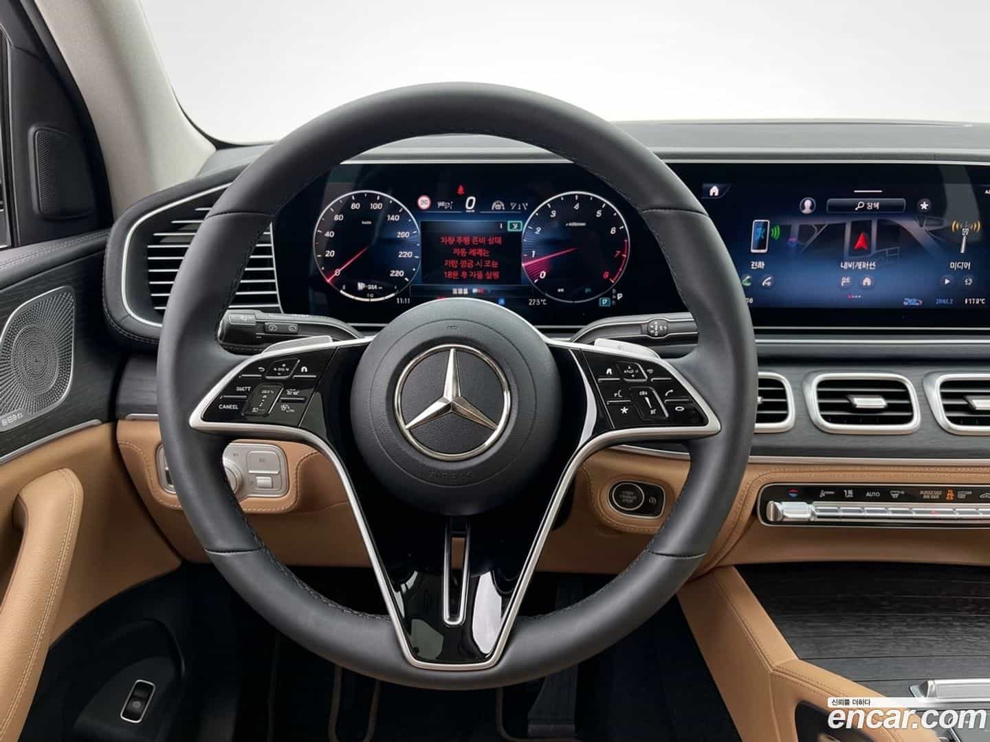 GLE-Class Mercedes-Benz 2025.11-INNER-008