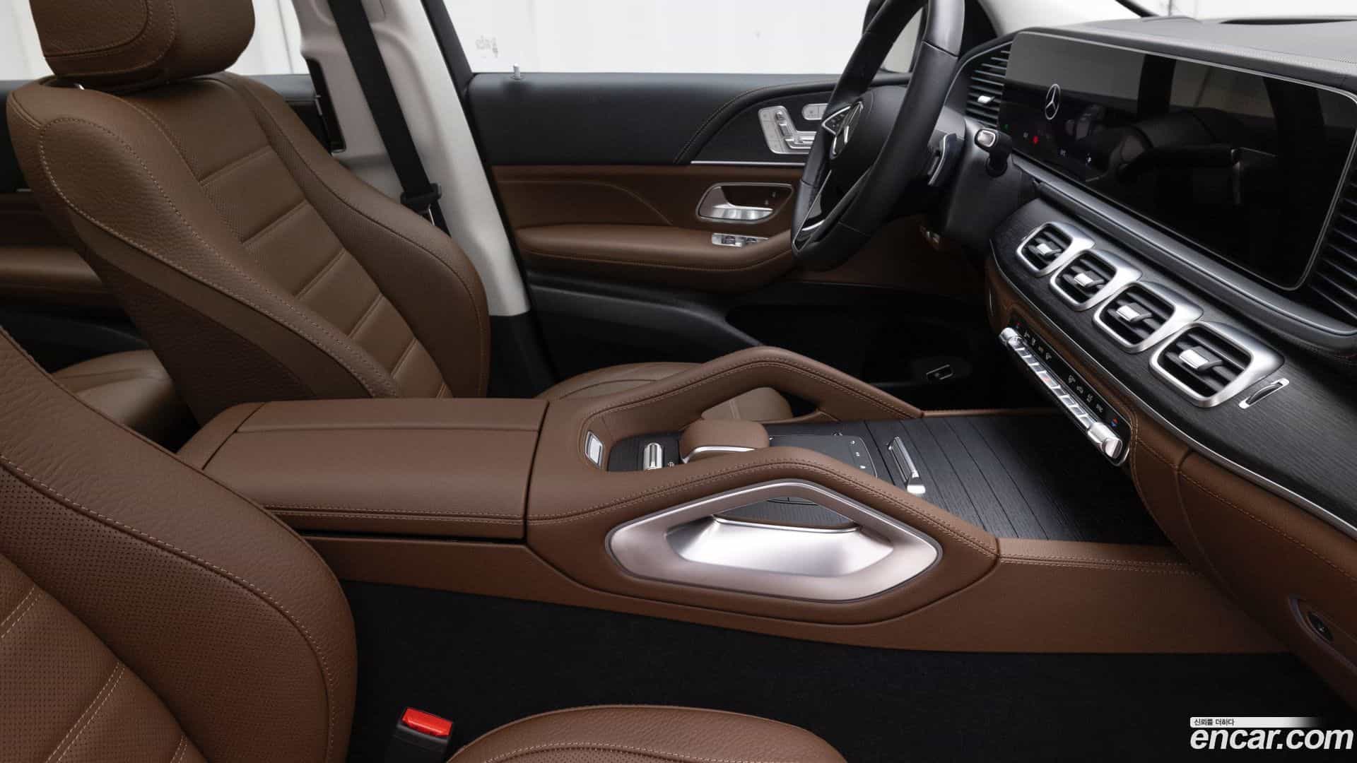 GLE-Class Mercedes-Benz 2025.11-OPTION-016