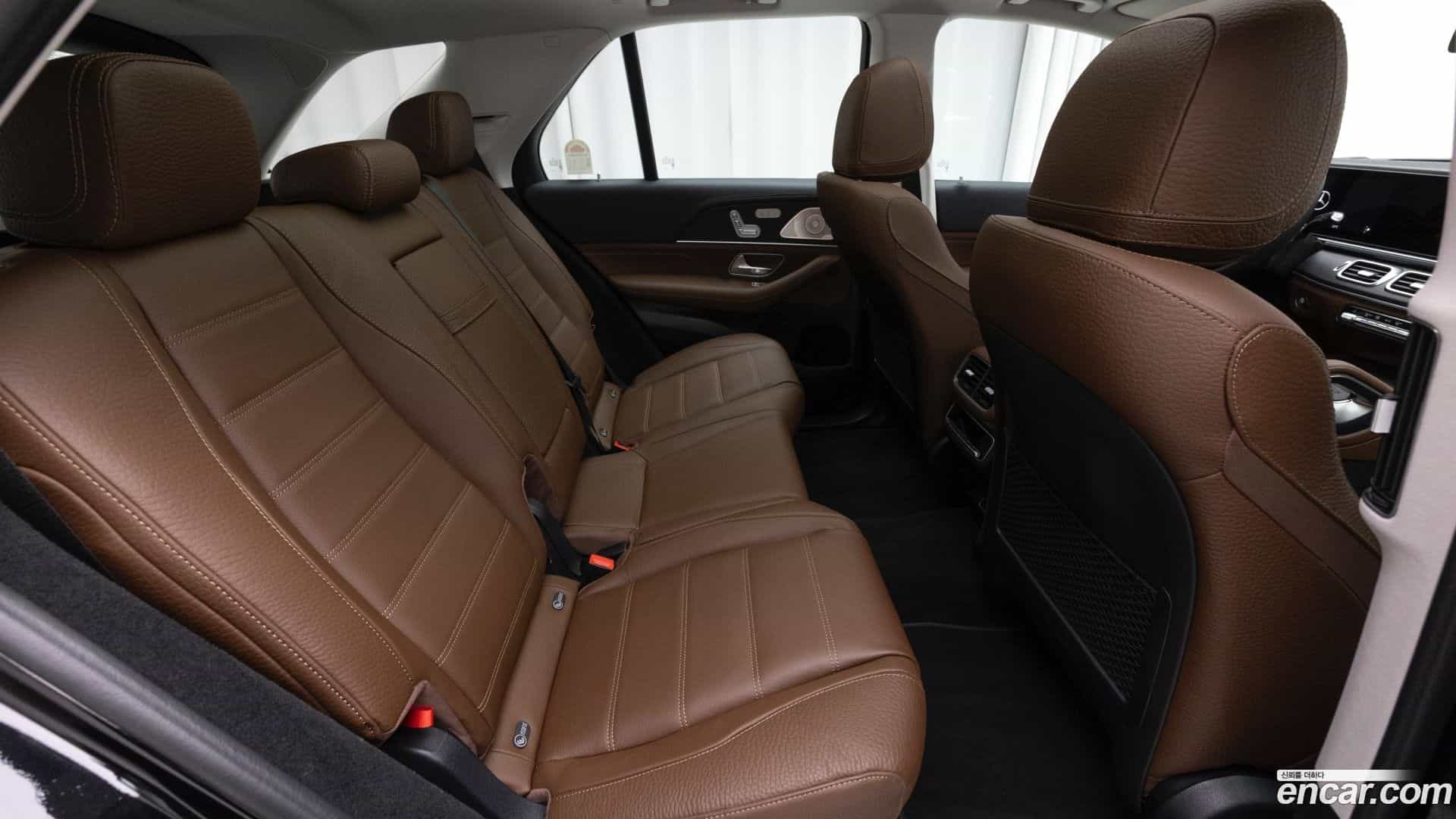 GLE-Class Mercedes-Benz 2025.11-OPTION-018