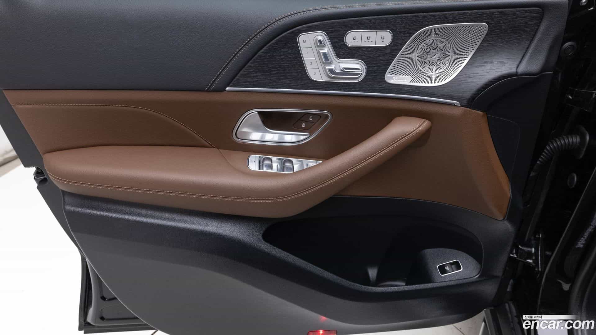GLE-Class Mercedes-Benz 2025.11-OPTION-019